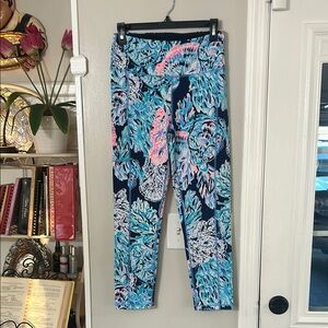 Lilly Pulitzer UPF 50 + Luxletic 24" High-Rise Midi Leggings Size medium